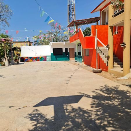 Posada Playa Linda Икстапа Экстерьер фото