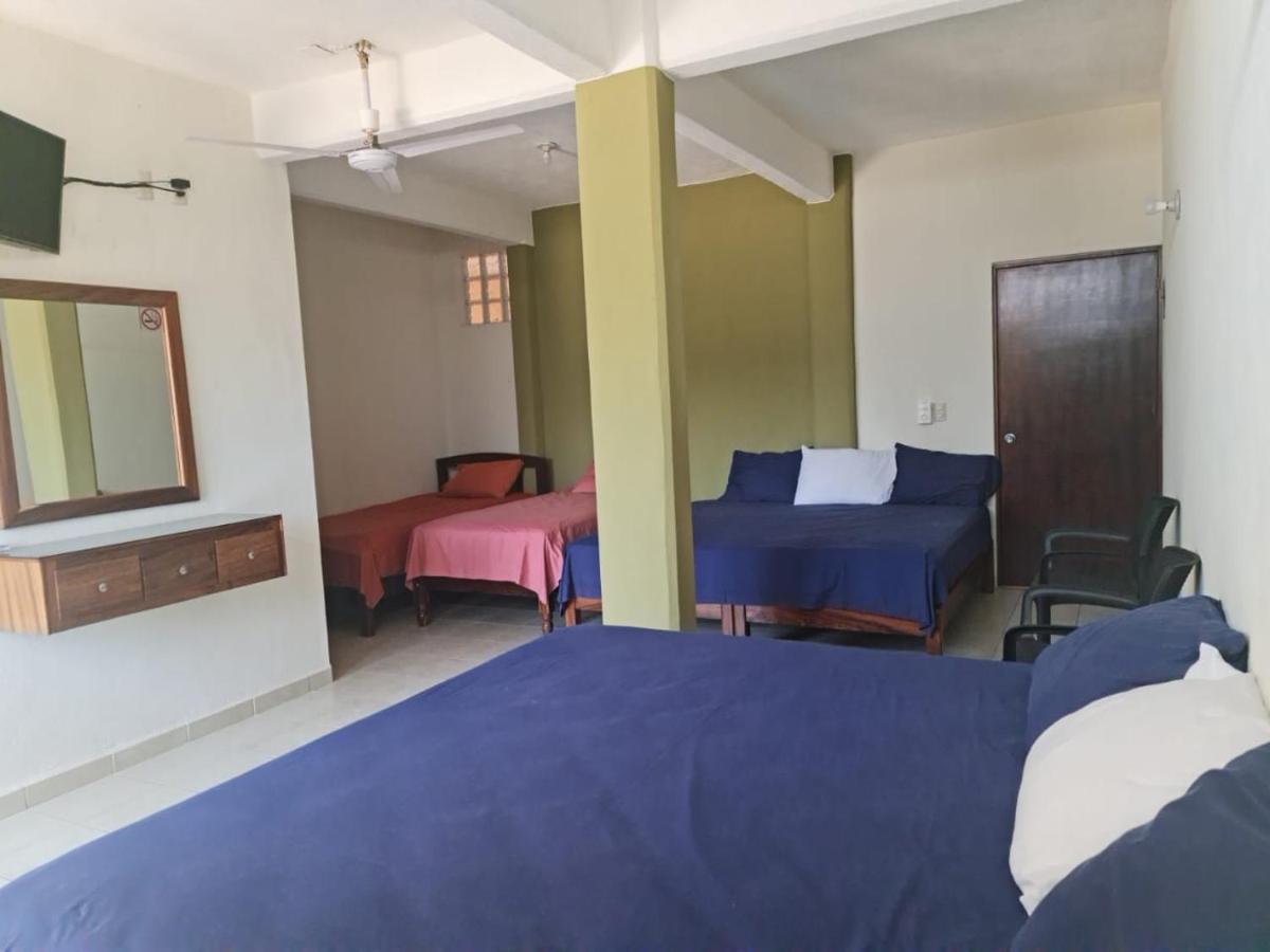 Posada Playa Linda Икстапа Экстерьер фото